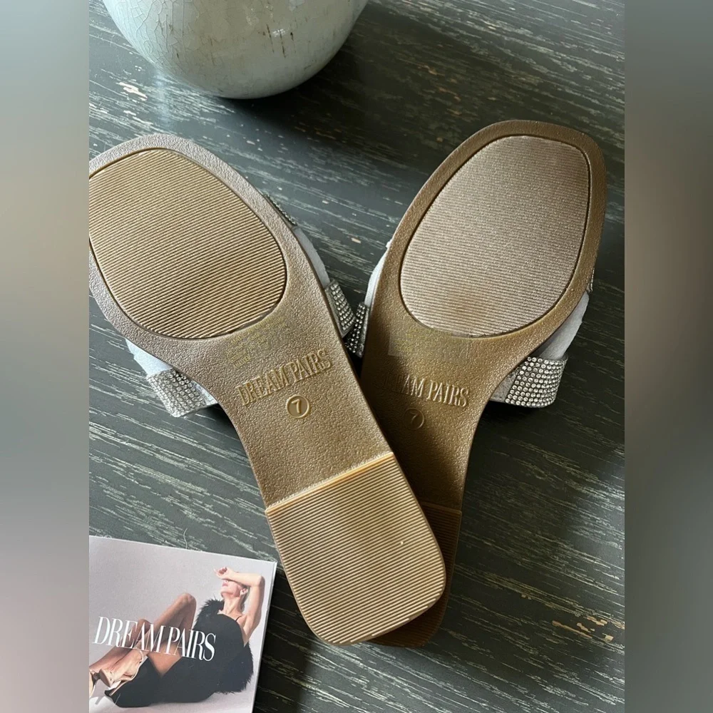 Cut-out Strap Light Sole Slide Sandals sz 7